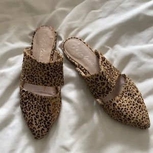 LEOPARD PRINT MULES